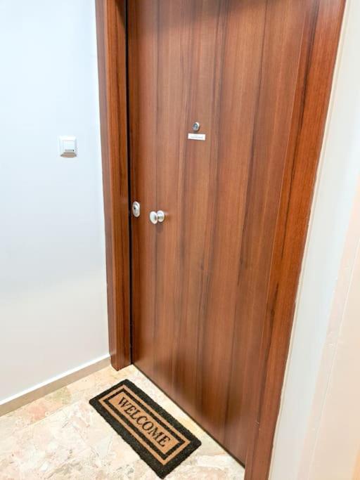 Luxury Suite Patras Buitenkant foto